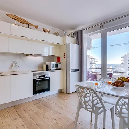 Noah House, 2 Bdr With Sea View Appartement