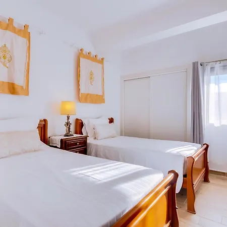 Noah House, 2 Bdr With Sea View Apartament Quarteira
